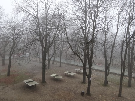 霧の校庭2
