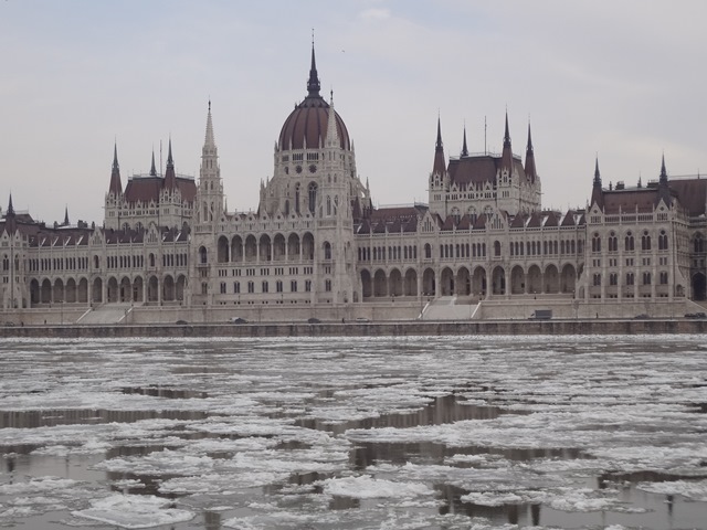 国会議事堂・流氷