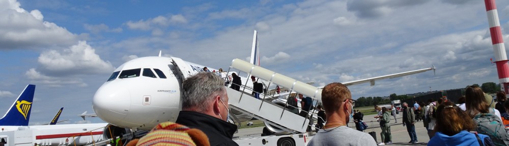 飛行機搭乗