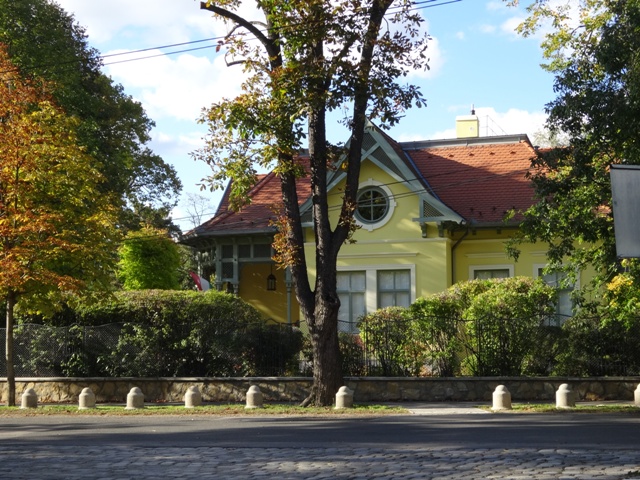 黄色い家