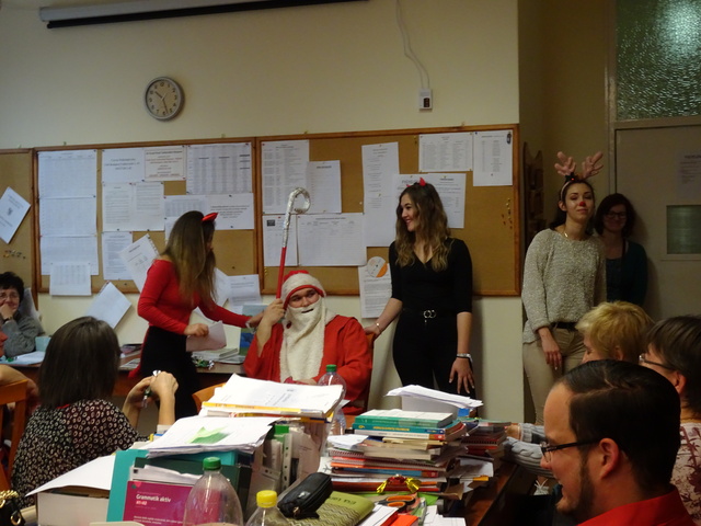 教室のサンタクロース